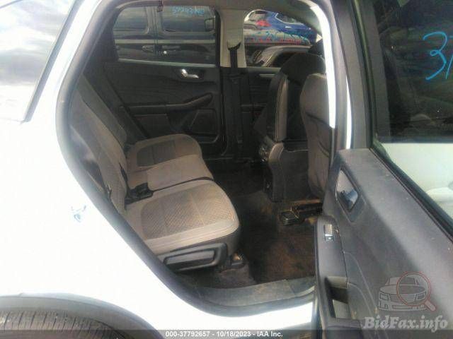 Ford Escape 4 CX482 2021