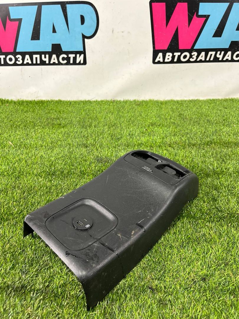 подлокотник Ford Escape 4 поколение CX482 2021, 1.5 л., бензин, АКПП, внедорожник 5 дв., полный привод