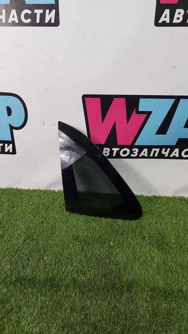 стекло кузовное боковое левое Honda HR-V 3 поколение RZ 2023