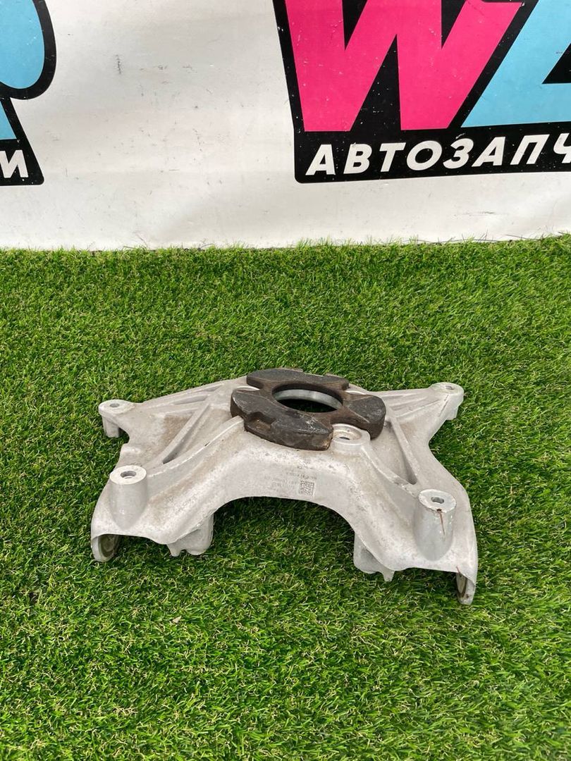 опора амортизатора верхняя (чашка) Tesla Model Y 1 поколение 2022, электро, белый, 1044037-00-C