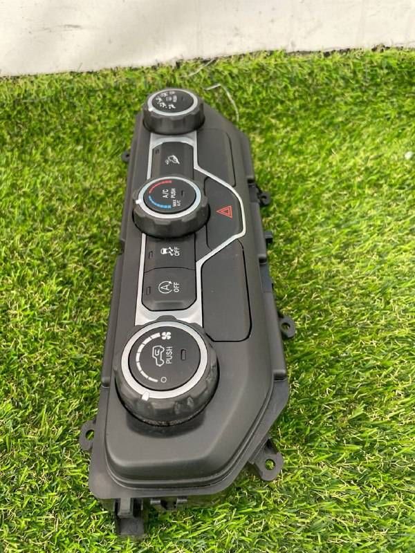 блок управления печки / климат-контроля Jeep Wrangler 4 поколение 2020, АКПП, внедорожник 5 дв., 6SZ05DX9AA