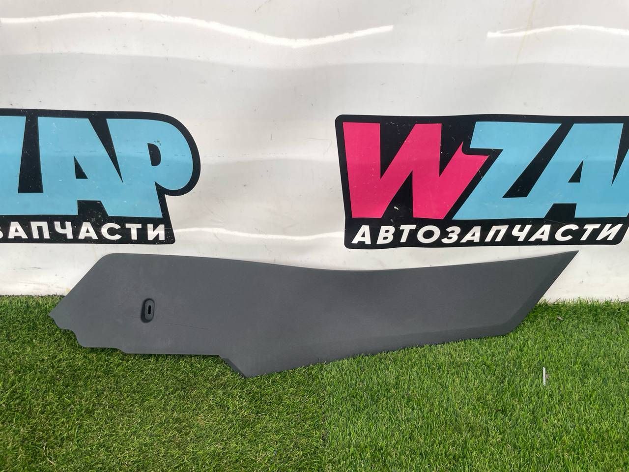 Декоративная накладка центральной консоли Volkswagen Jetta 7 поколение 2019, 1.4 л., бензин, седан, передний привод, 17B863046