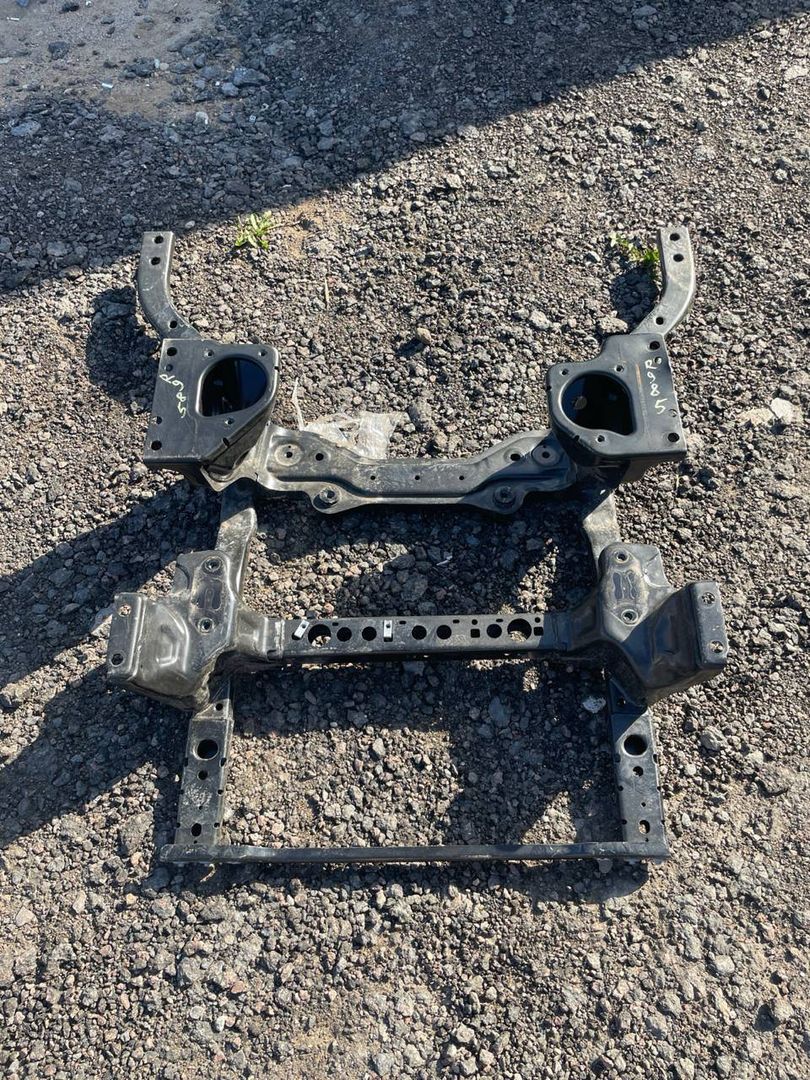 балка подвески передняя (подрамник) Ford Mustang 7 поколение S650 2024, 2.3 л., бензин, АКПП, черный, купе, задний привод