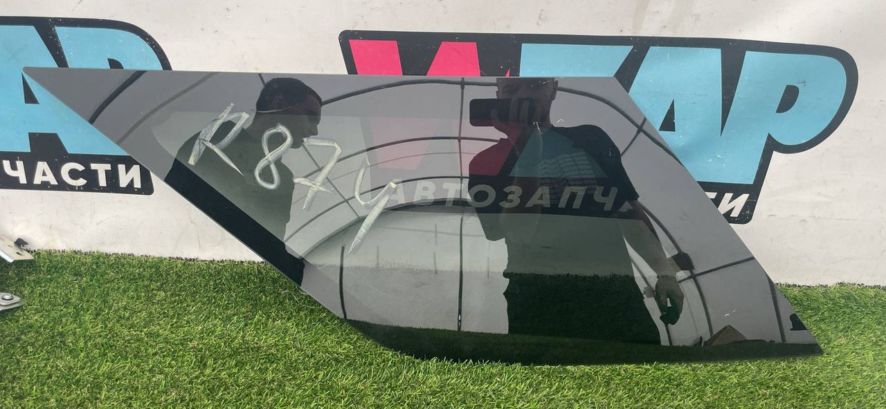 стекло кузовное боковое левое Ford Explorer 6 поколение U625 2020, 2.3 л., бензин, АКПП, внедорожник 5 дв., задний привод, LB5B-S29701-AC