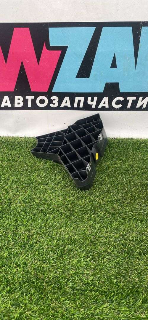 кронштейн (крепление) Volkswagen Jetta 6 поколение 2014, 1.4 л., бензин, МКПП, седан, передний привод, 5C7857
