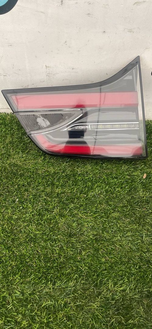 фонарь крышки багажника левый Tesla Model X 1 поколение 2018, электро, хетчбэк 5 дв., 1034336-00-A
