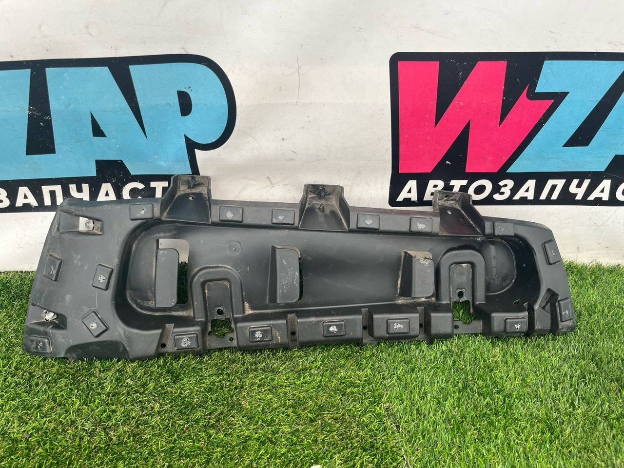 крепление ( кронштейн ) крыла Jeep Wrangler 4 поколение 2019, 2.0 л., бензин, АКПП, внедорожник 5 дв., полный привод, 21419A5872