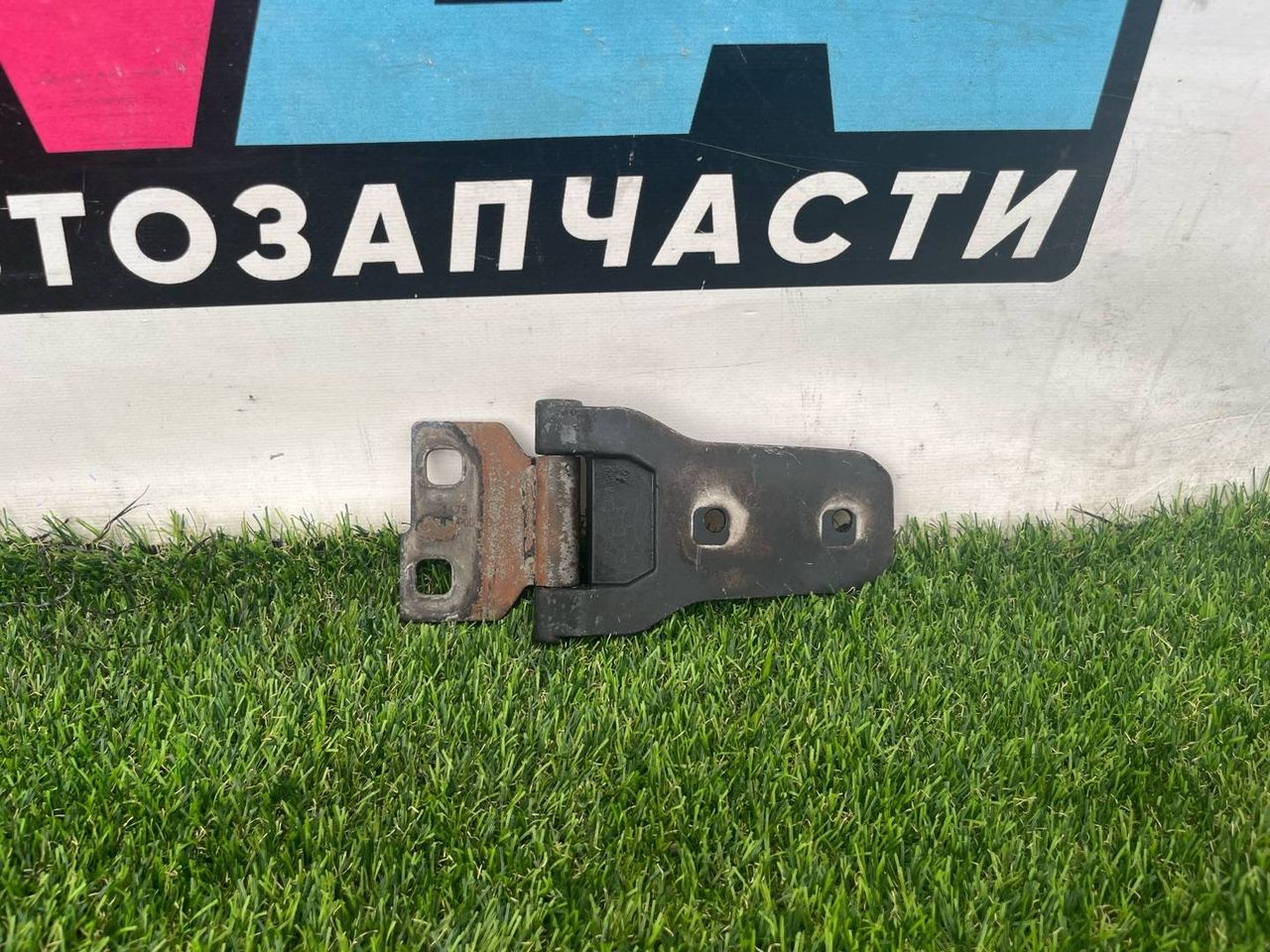 петля капота Jeep Wrangler 4 поколение 2020, АКПП, внедорожник 5 дв., AA1381P001AG