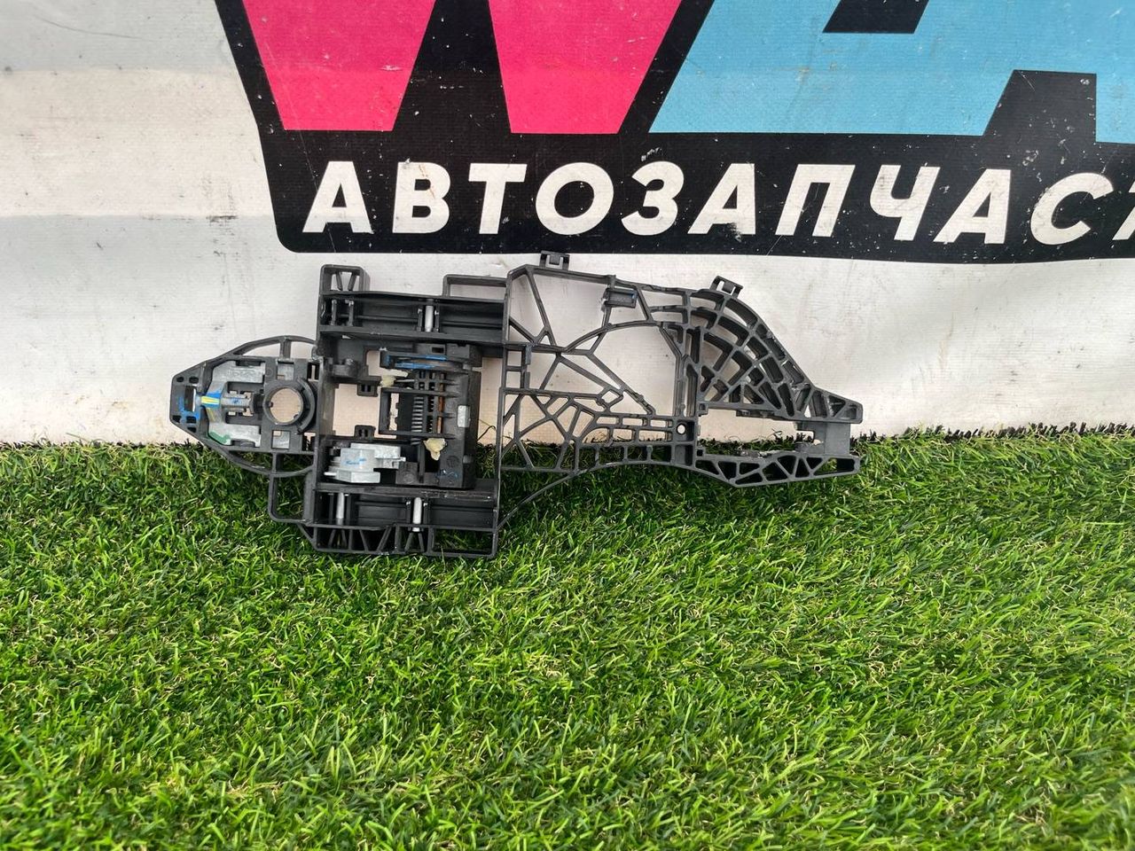 скелет ручки двери передней правой RAM 1500 5 поколение 2019, 5.7 л., бензин, АКПП, пикап, полный привод, P68302784AC