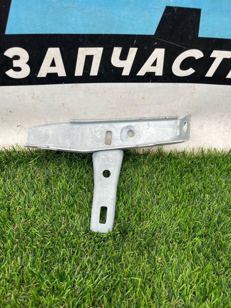 кронштейн (крепление) Tesla Model Y 1 поколение 2022, электро, белый, 1519461-00-B