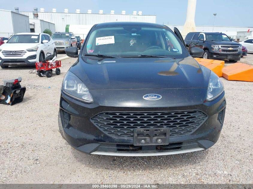 Ford Escape 4 CX482 2021