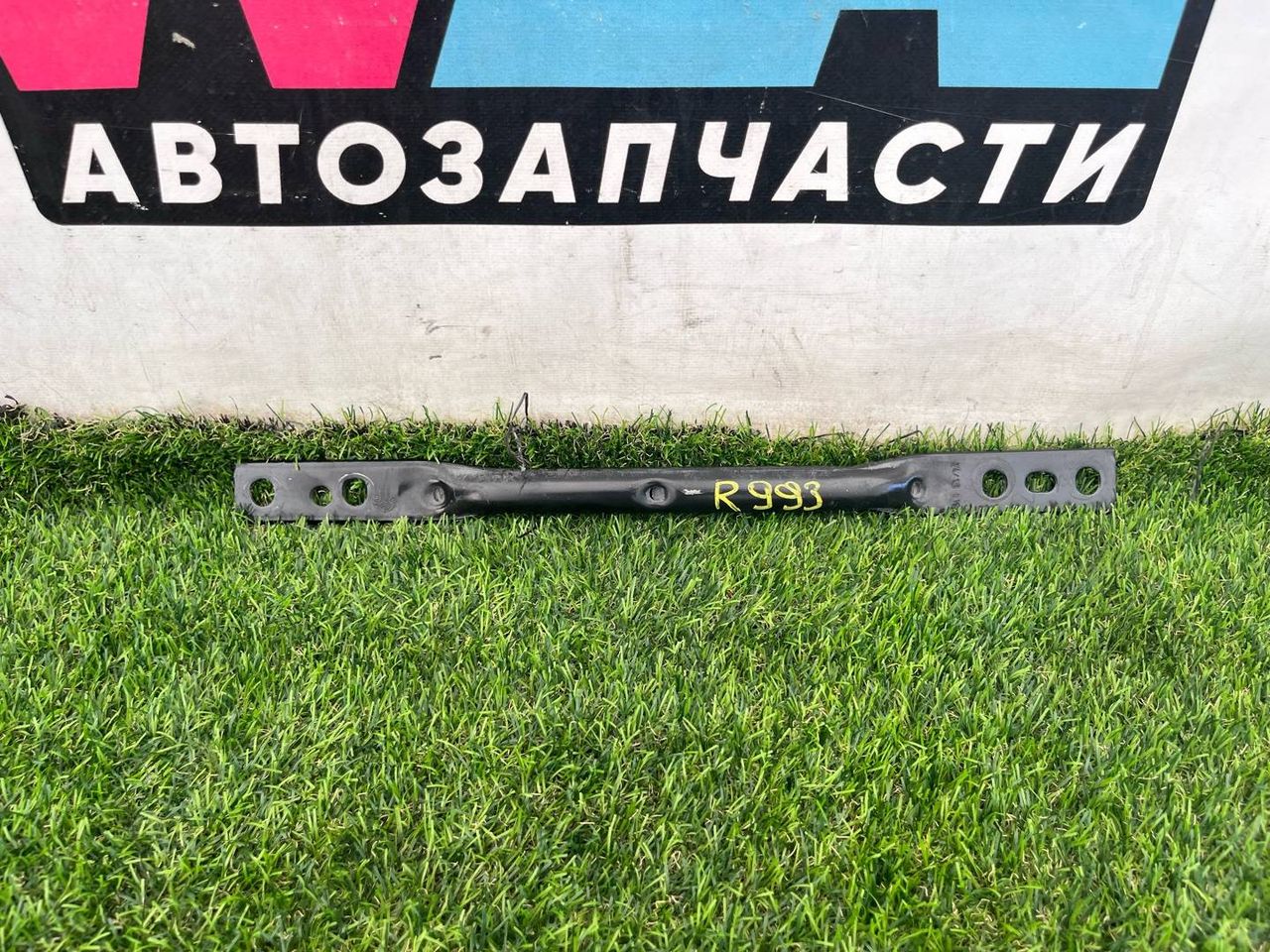 Распорка (растяжка) телевизора Volkswagen Jetta 7 поколение 2019, 1.4 л., бензин, седан, передний привод, 5Q0802128