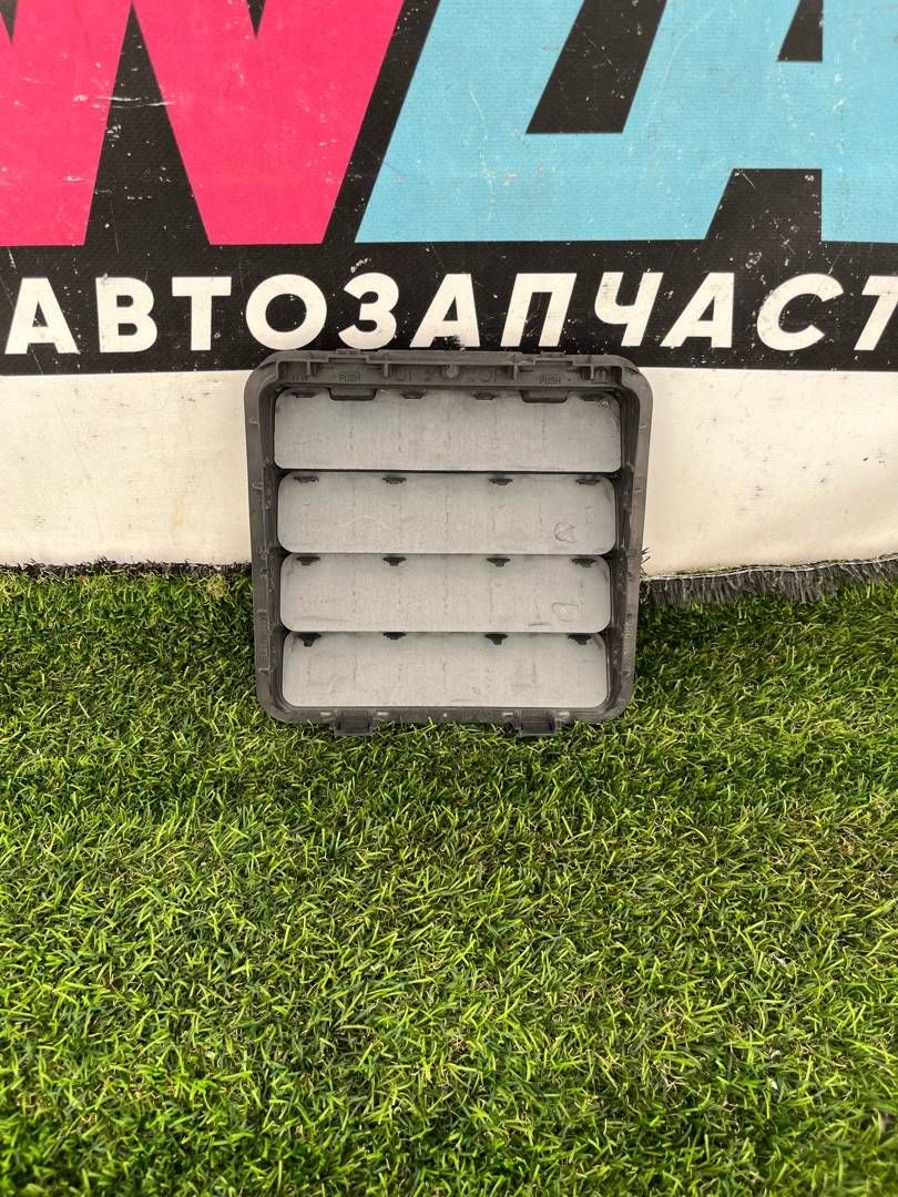 решетка вентиляции кузова RAM 1500 5 поколение 2019, 5.7 л., бензин, АКПП, пикап, полный привод, 68323649AB