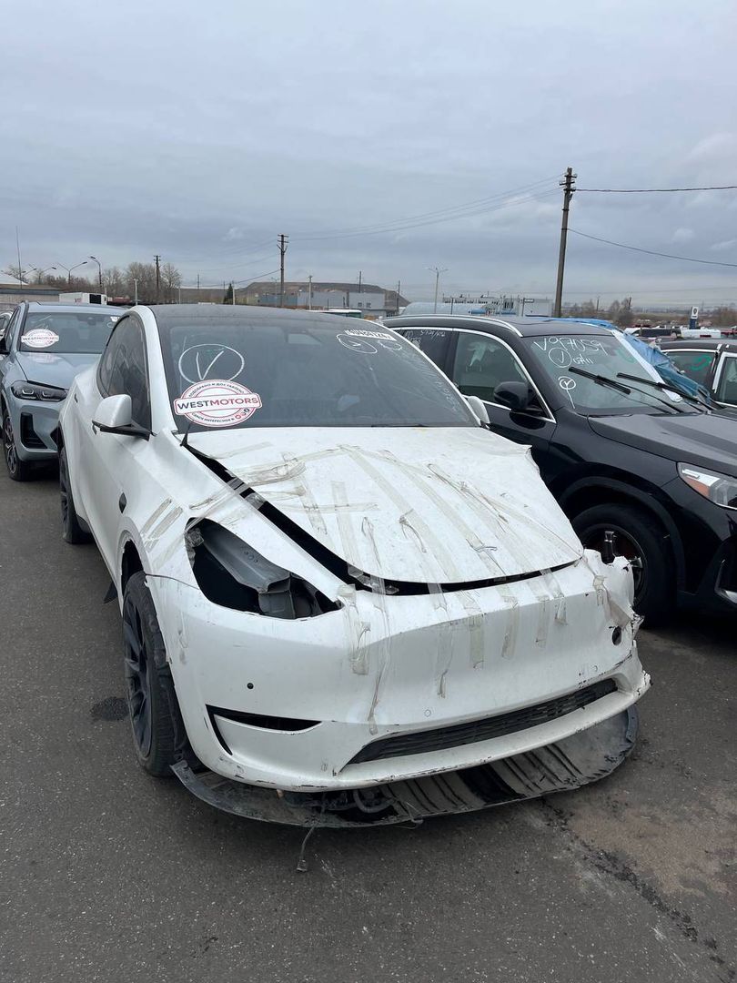 Tesla Model Y 2022