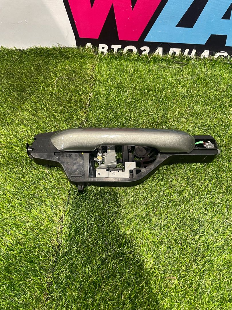 ручка наружная задняя правая Ford Explorer 6 поколение U625 2020, 2.3 л., бензин, АКПП, внедорожник 5 дв., полный привод