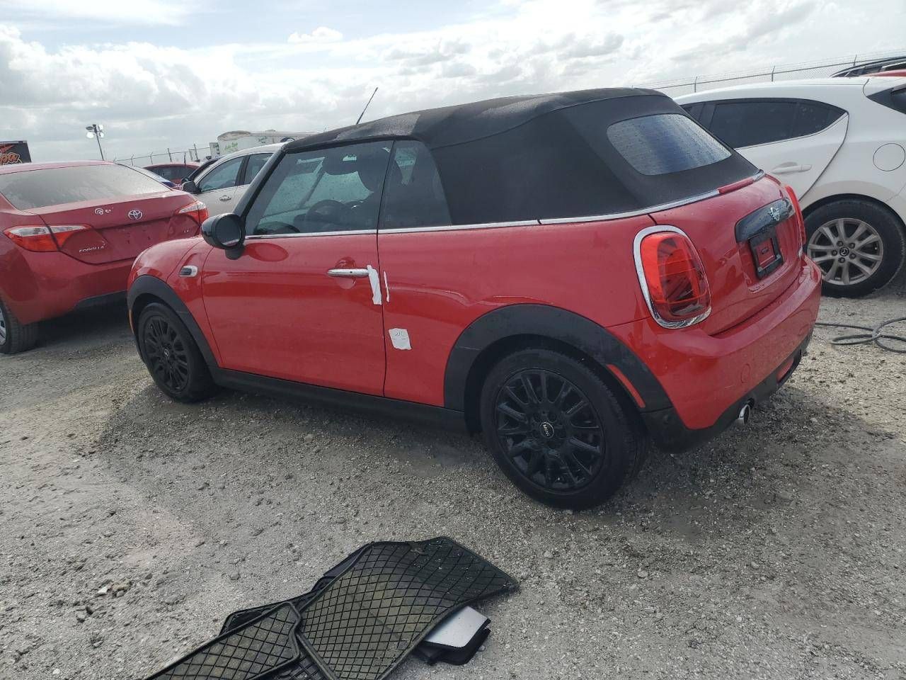 Mini Cabrio 3  рест. 2021