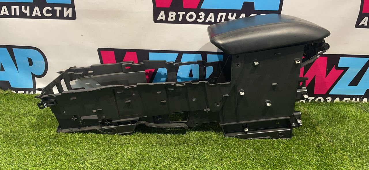 консоль салона Ford Explorer 6 поколение U625 2020, 2.3 л., бензин, АКПП, внедорожник 5 дв., задний привод