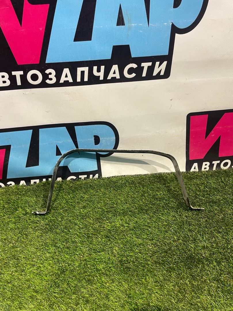 крепление бака топливного Volkswagen Jetta 7 поколение 2019, 1.4 л., бензин, АКПП, седан, передний привод, 5Q0201656F