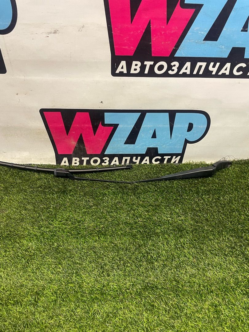 щеткодержатель (поводок стеклоочистителя, дворник) Volkswagen Jetta 7 поколение 2020, 1.4 л., бензин, АКПП, седан, передний привод, 17B955410