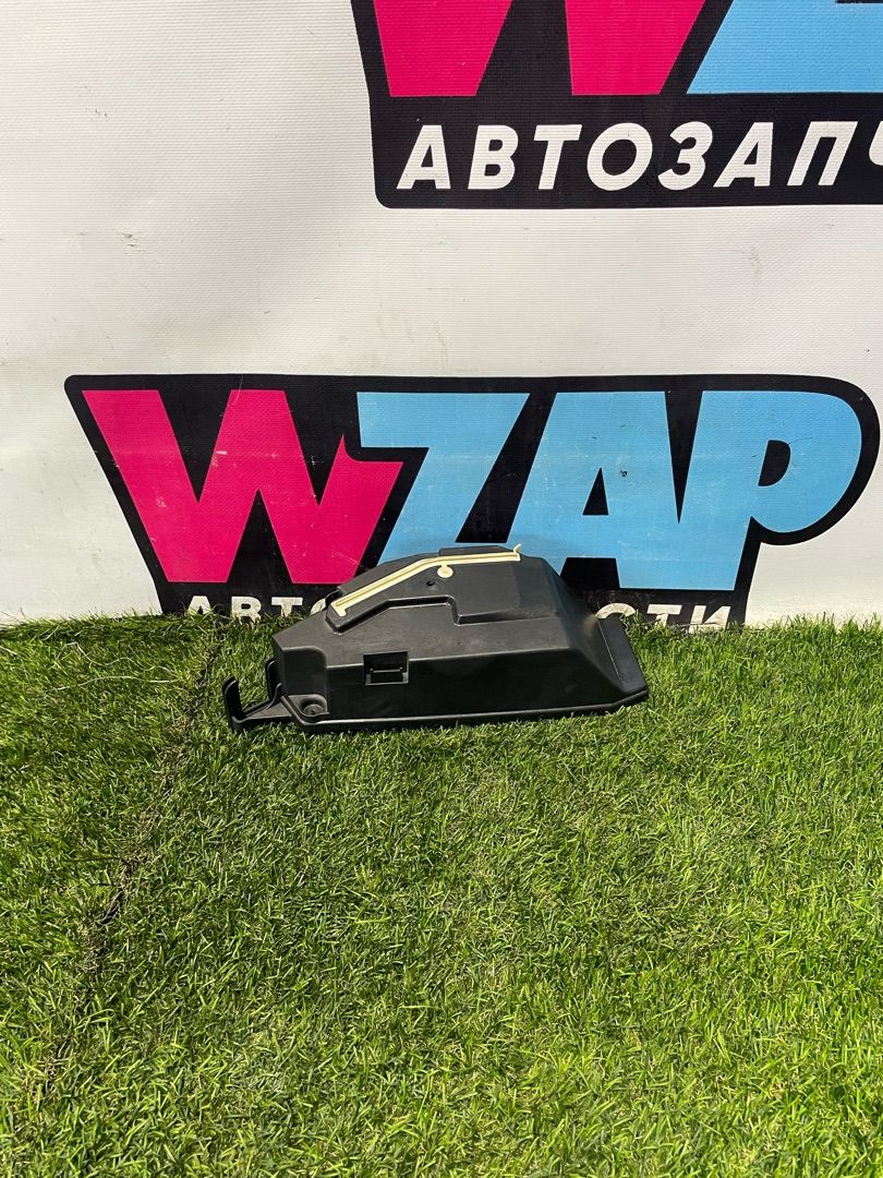 планка под капот Mini Cabrio 3 поколение [рестайлинг] 2021, 1.5 л., бензин, АКПП, красный, кабриолет, передний привод, 8581751