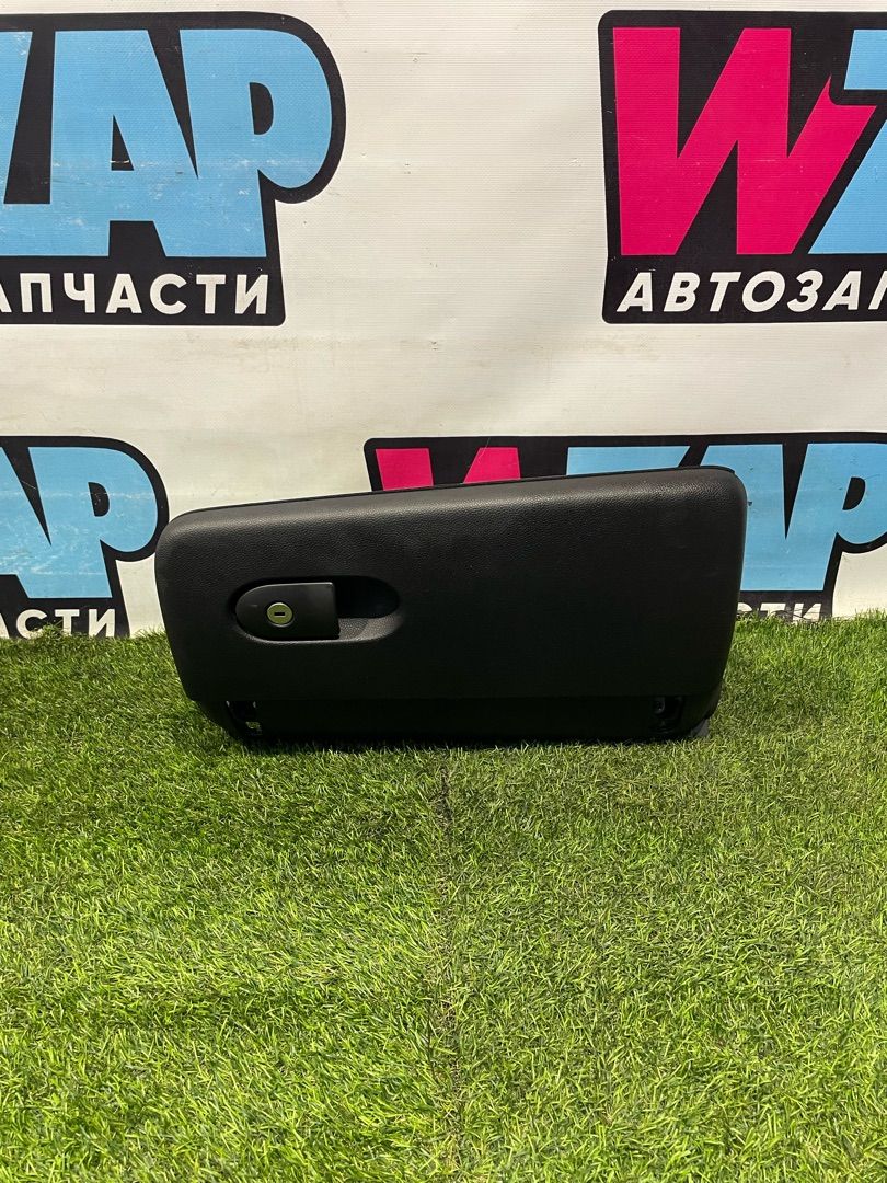 бардачок Mini Cabrio 3 поколение [рестайлинг] 2021, 1.5 л., бензин, АКПП, красный, кабриолет, передний привод, 9349585