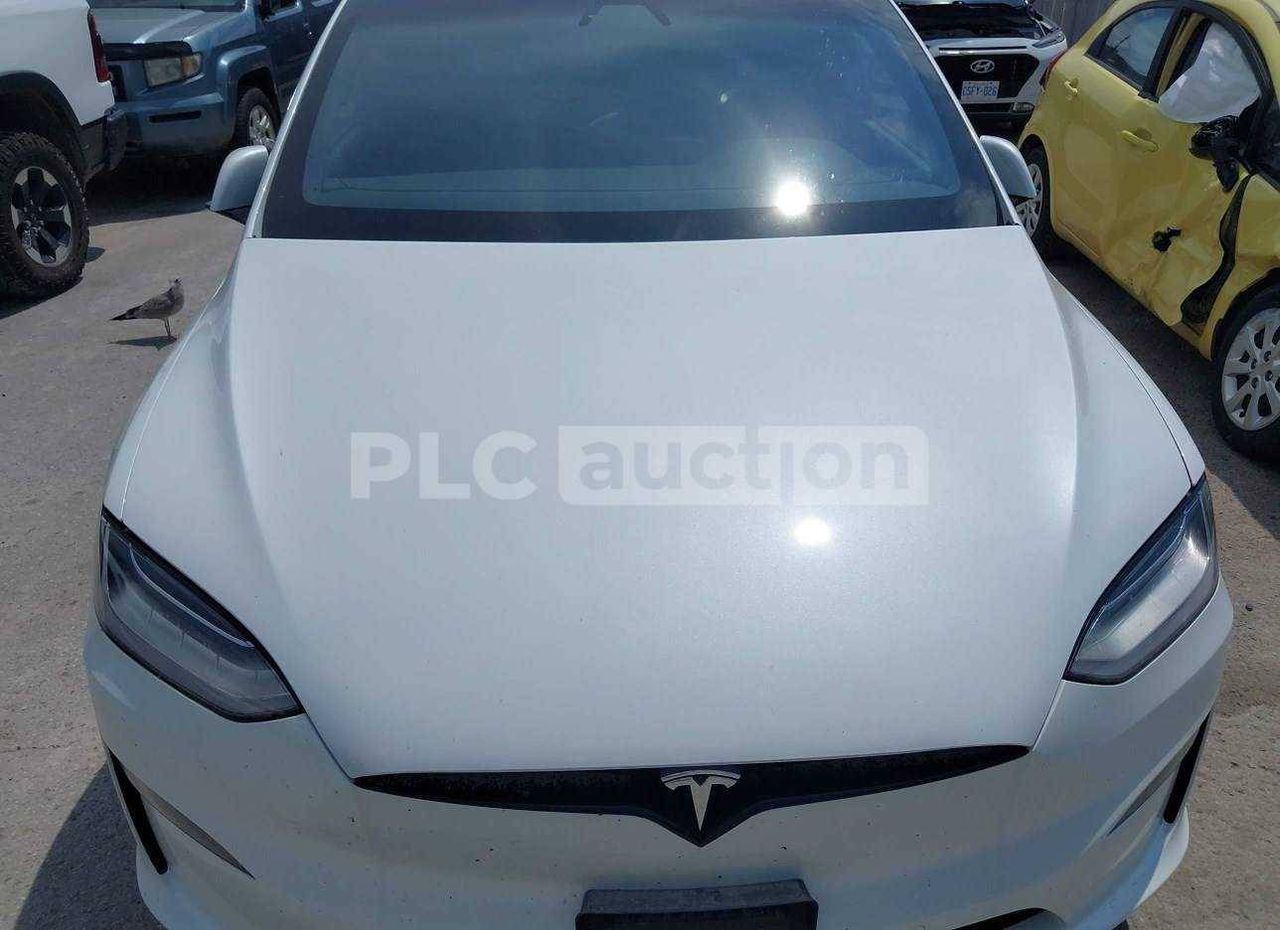 Tesla Model X рест. 2022