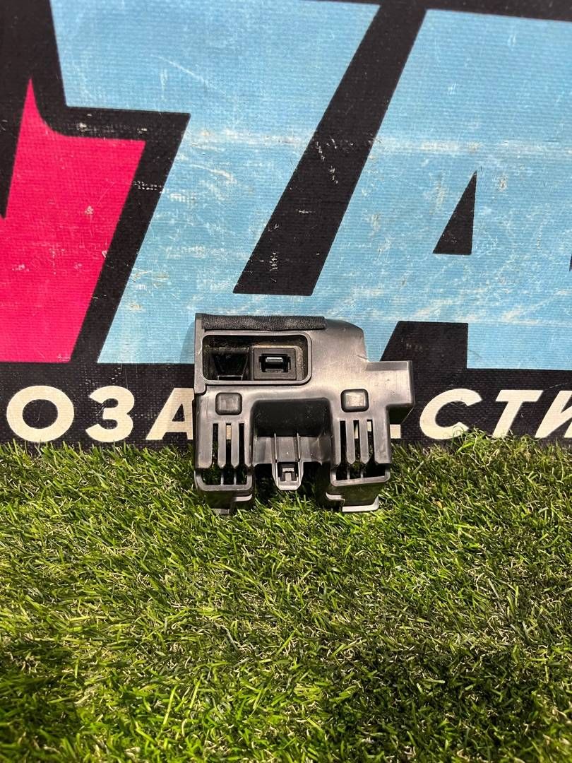кронштейн (крепление) Fiat 124 2020, 1.4 л., бензин, МКПП, родстер, задний привод, N243-T03T2