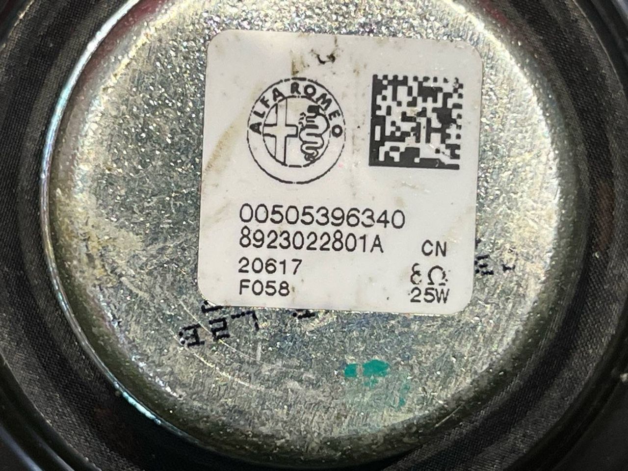 динамик торпедо Alfa Romeo Stelvio 1 поколение 2018, 2.0 л., 00505396340