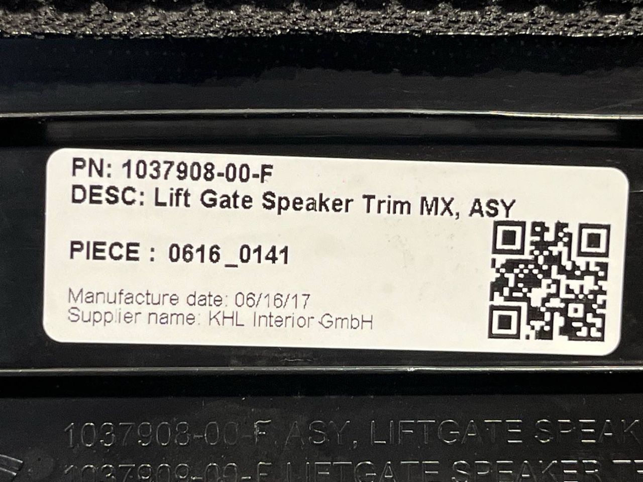 Накладка (сетка) динамика Tesla Model X 1 поколение 2017, электро, белый, 1037908-00-F