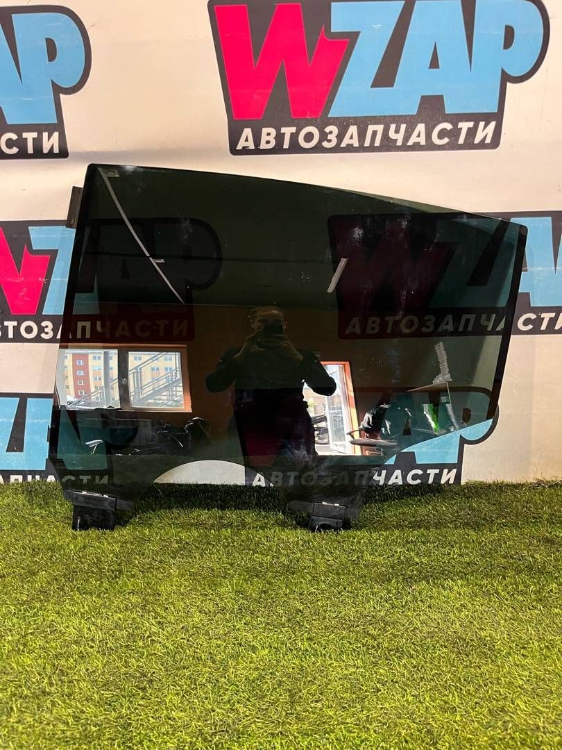 стекло двери задней левой Tesla Model X 1 поколение 2017, электро, белый, 43R-004553