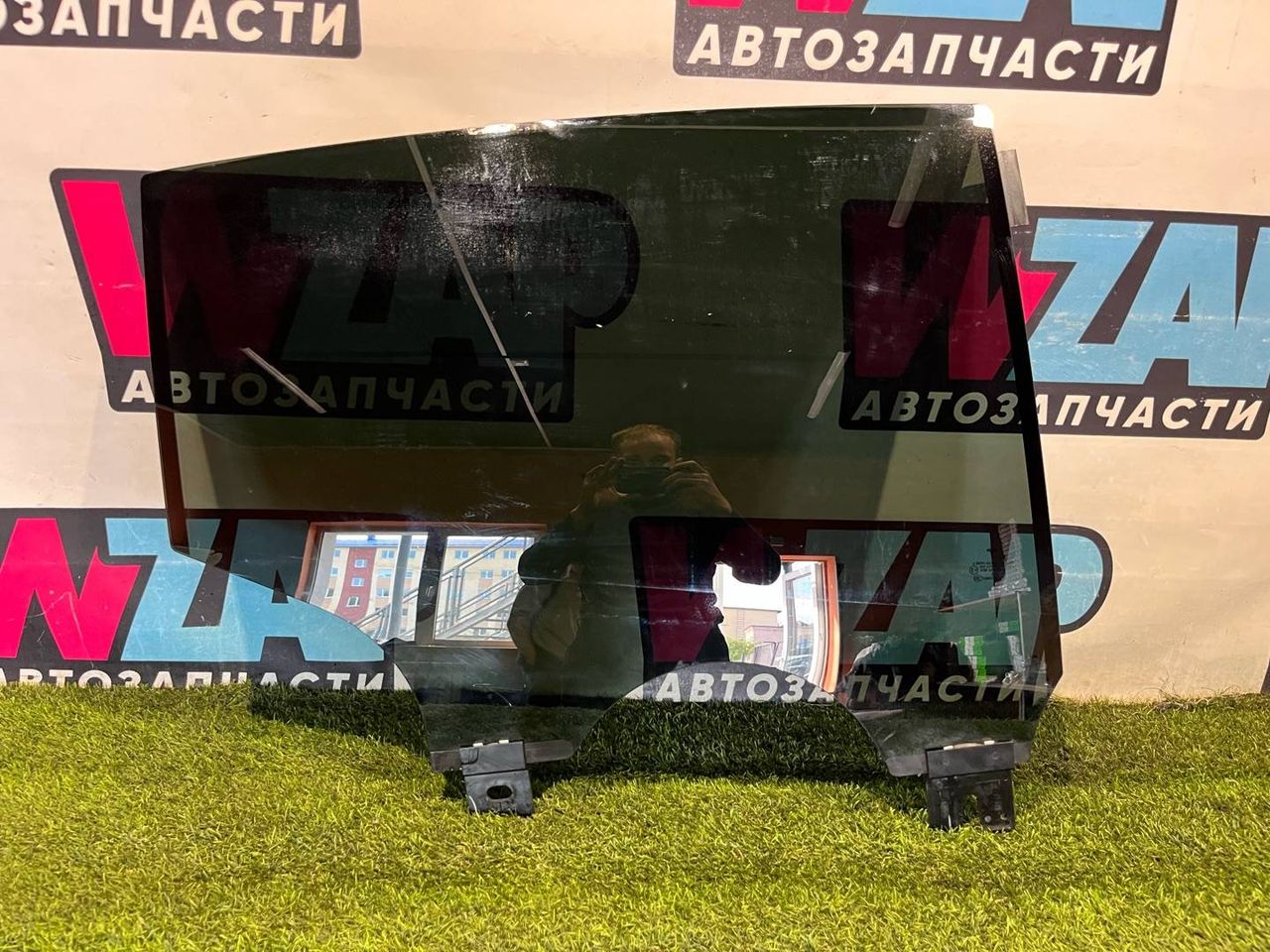 стекло двери задней правой Tesla Model X 1 поколение 2017, электро, белый, 43R-004553