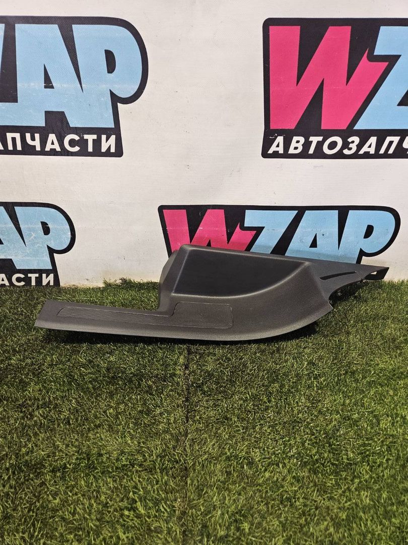 накладка на порог внутренняя Volkswagen Tiguan 2 поколение 2020, 2.0 л., бензин, АКПП, внедорожник 5 дв., 5NL863735A