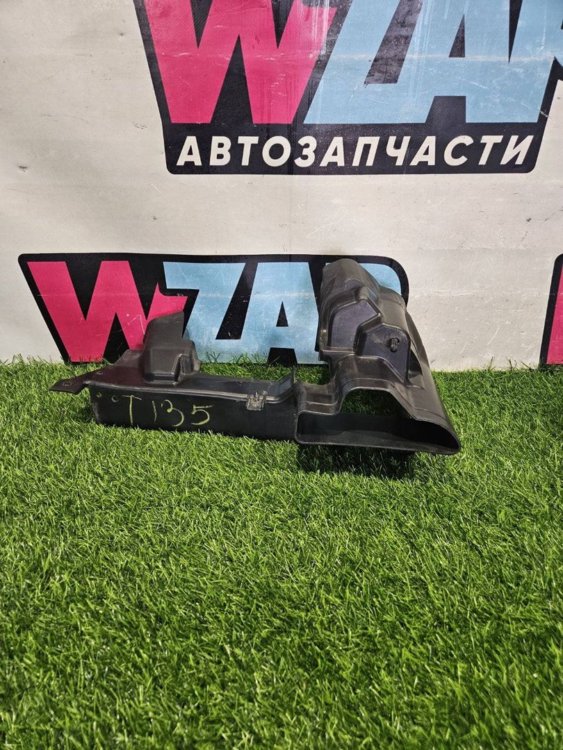 воздуховод (дефлектор) радиатора Ford Mustang 6 поколение S550 [рестайлинг] 2020, 2.3 л., бензин, АКПП, белый, кабриолет, задний привод, JR3B-8103-CA