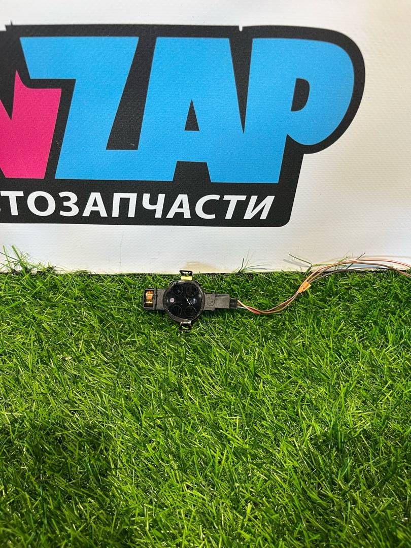 датчик дождя Volkswagen Passat B8 2016, 2.0 л., дизель, универсал, передний привод, правый руль, 5Q0955547A
