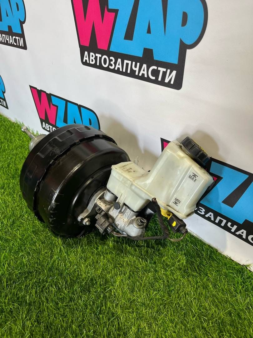 вакуумный усилитель тормозов Volkswagen Passat B8 2016, 2.0 л., дизель, универсал, передний привод, правый руль, 3Q2614105D