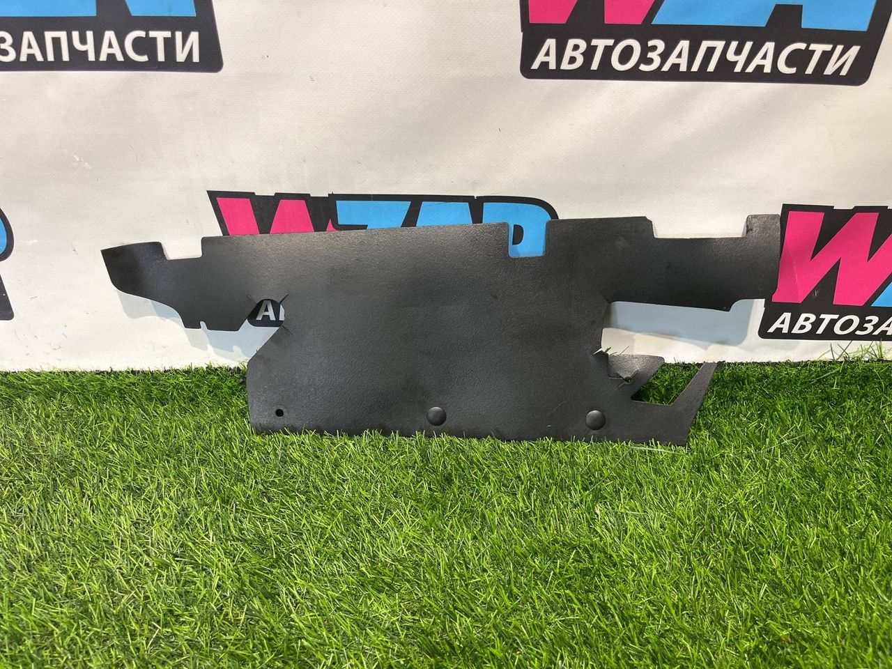 воздуховод (дефлектор) радиатора RAM 1500 5 поколение (2018 - 2024), бензин, АКПП, пикап, 3003009AC