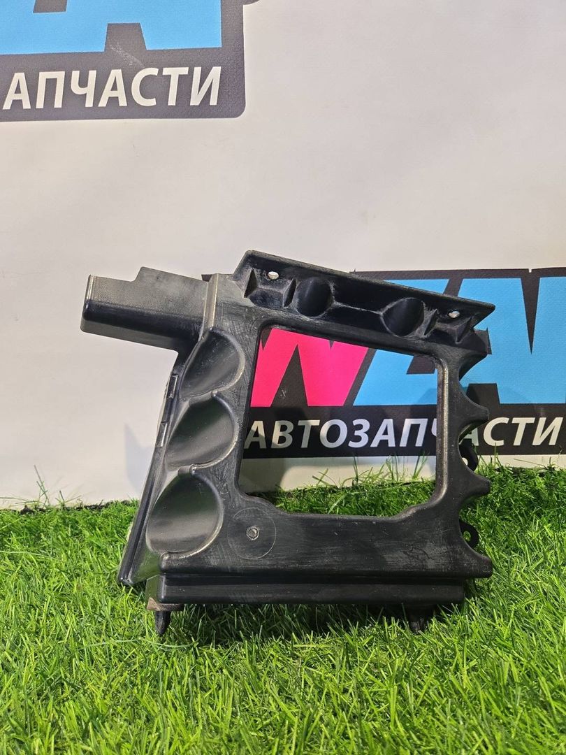 Крепление бампера заднего Ford Mustang 6 поколение S550 [рестайлинг] 2019, 2.3 л., бензин, АКПП, кабриолет, задний привод, FR3B-17E851-AD