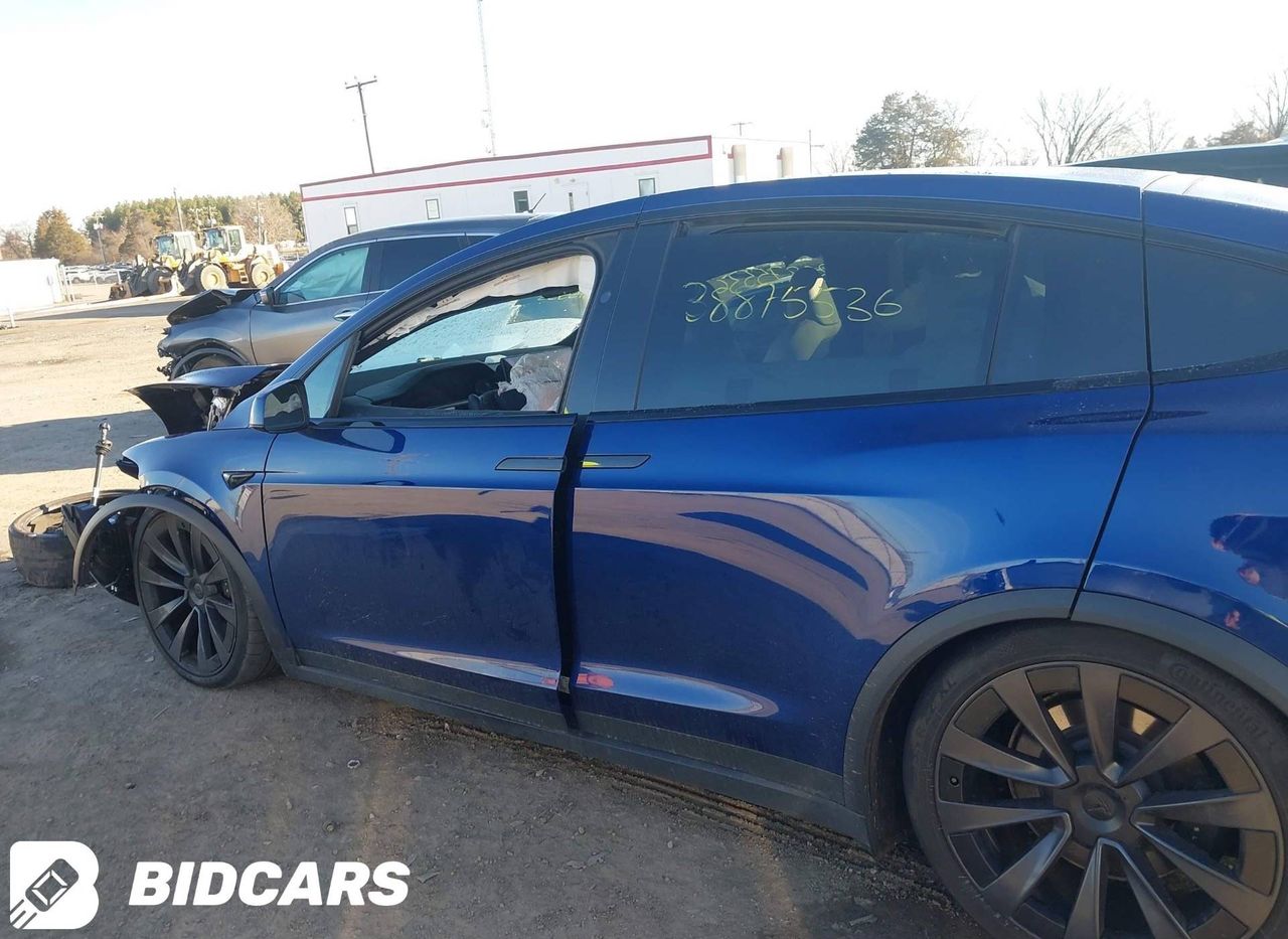 Tesla Model X рест. 2022