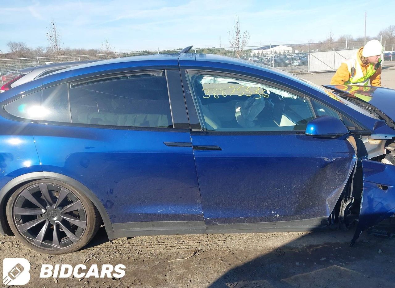 Tesla Model X рест. 2022