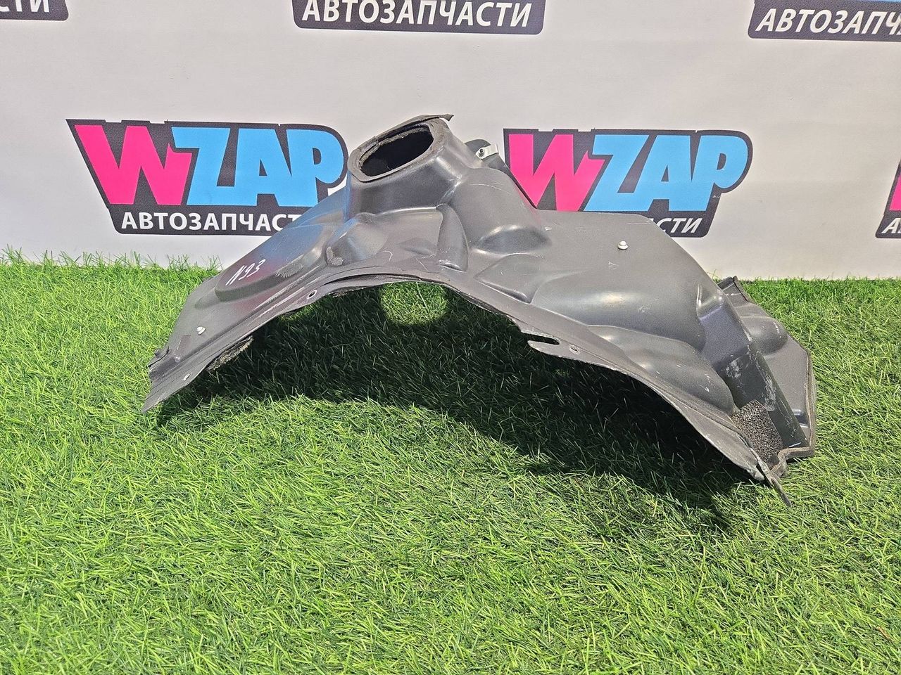 подкапотный пластик Ford Explorer 6 поколение U625 2023, 2.3 л., бензин, АКПП, внедорожник 5 дв., полный привод, L1MB016C74CB