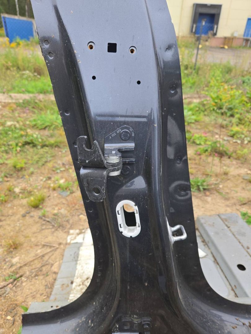 петля двери Tesla Model 3 1 поколение (2017 - 2026)