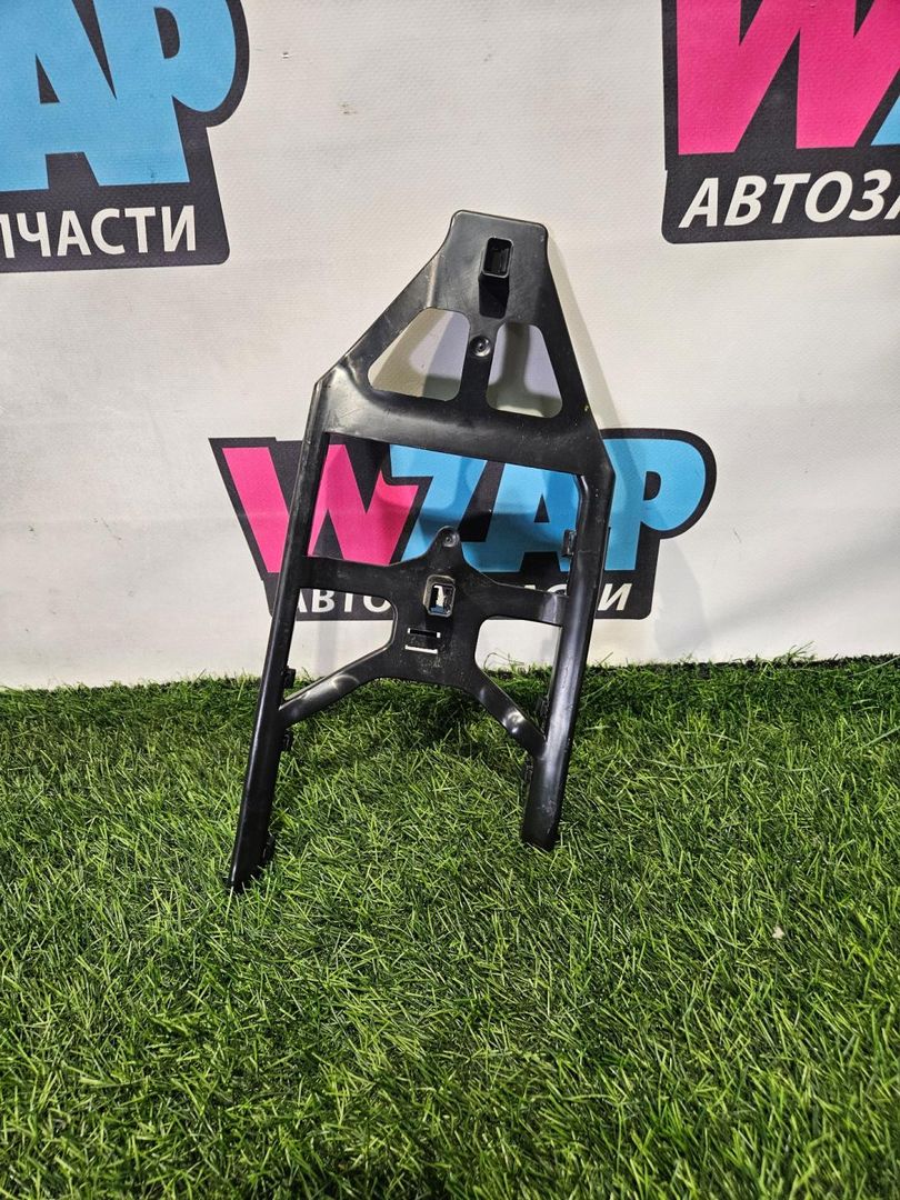кронштейн (крепление) BMW 3 серия G20 2021, 61136991131