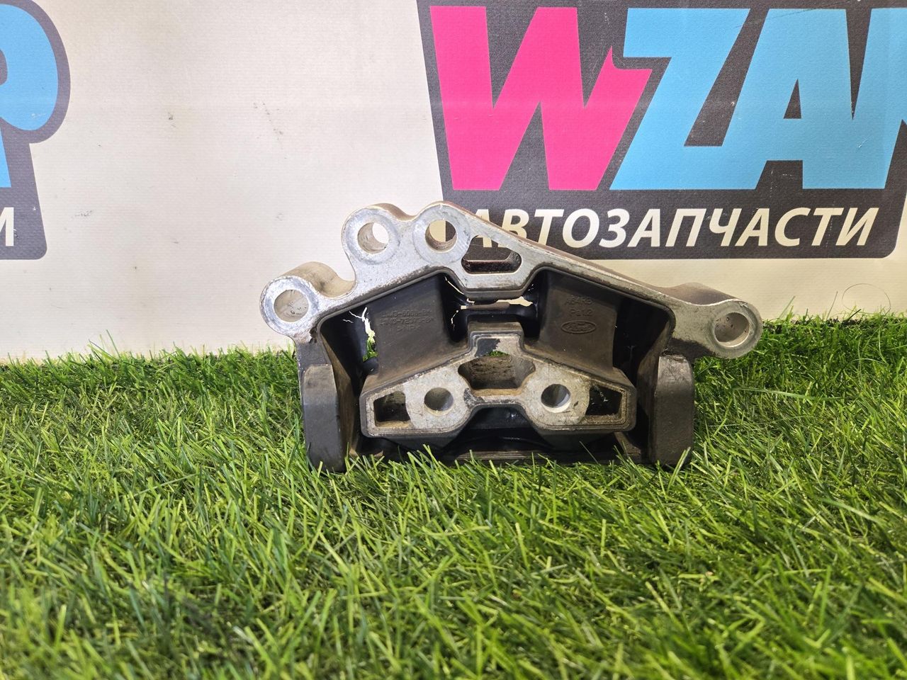 подушка крепления КПП Ford Explorer 6 поколение U625 2023, 2.3 л., бензин, АКПП, внедорожник 5 дв., полный привод, L1M3-6068-B, L1M37E373B