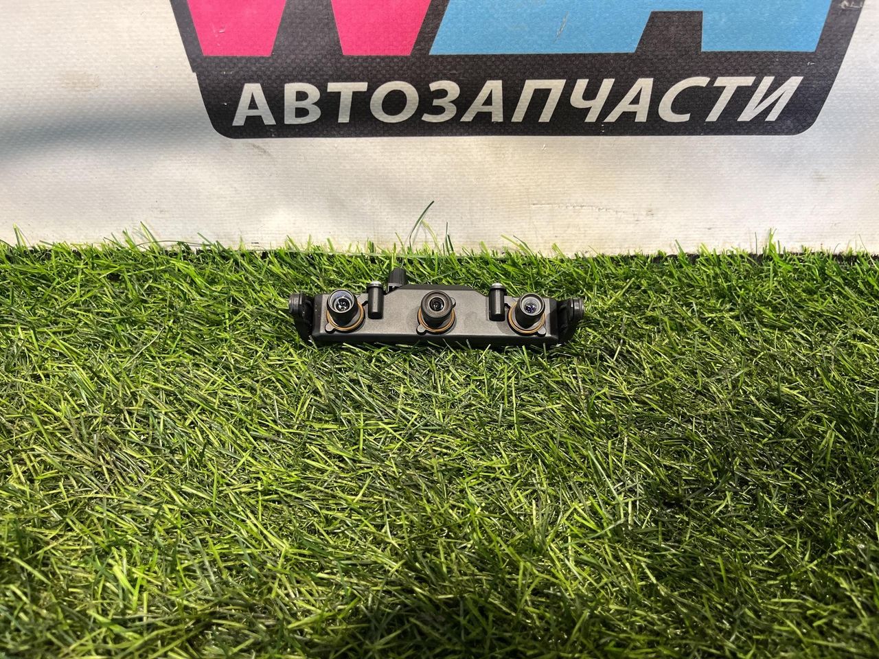 камера переднего обзора Tesla Model 3 1 поколение [рестайлинг] 2022, 1143746-00-E