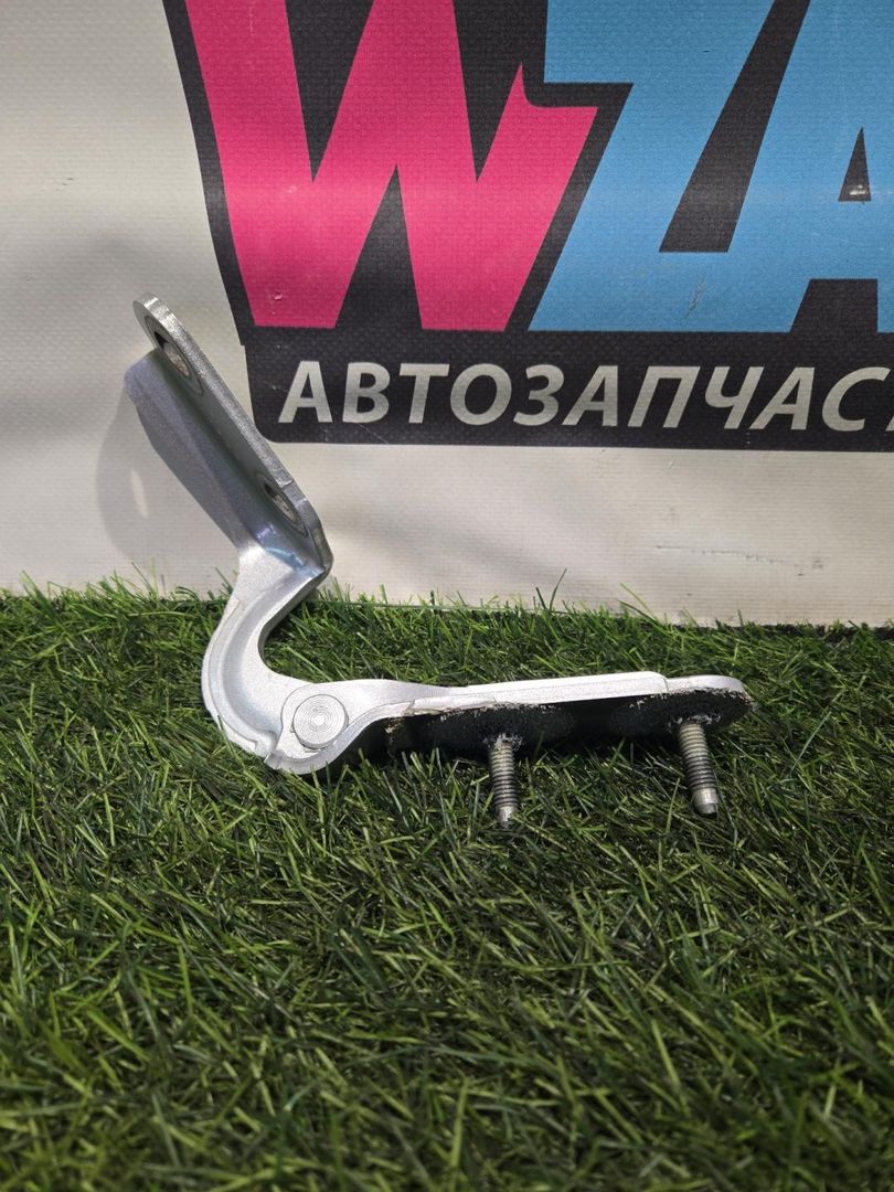 петля крышки багажника Ford Escape 4 поколение CX482 2020, 1.5 л., бензин, АКПП, внедорожник 5 дв., LJ6B-S42900-AB