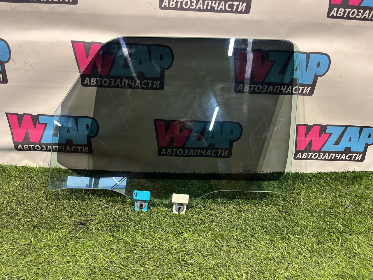 стекло двери передней левой Jeep Wrangler 4 поколение 2019, 2.0 л., бензин, АКПП, внедорожник 5 дв., полный привод, 43R-0115129