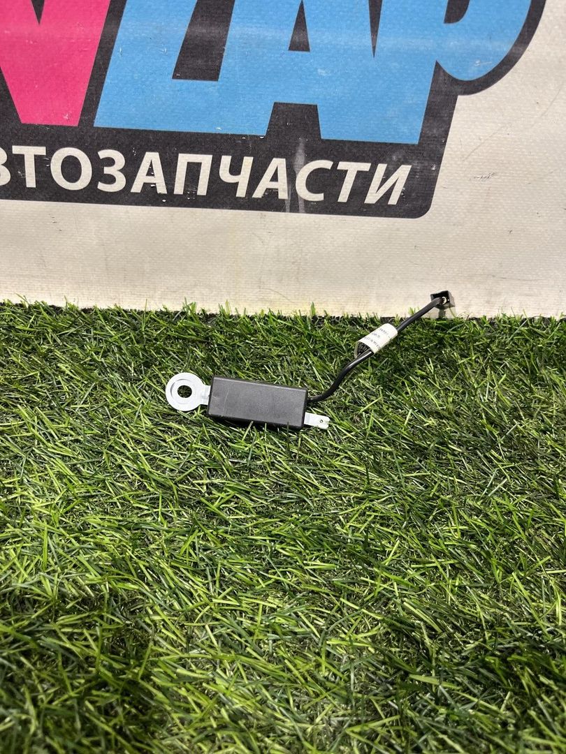 усилитель антенны Ford Escape 4 поколение CX482 2020, 1.5 л., бензин, АКПП, внедорожник 5 дв., LJ6T-18K891-XB