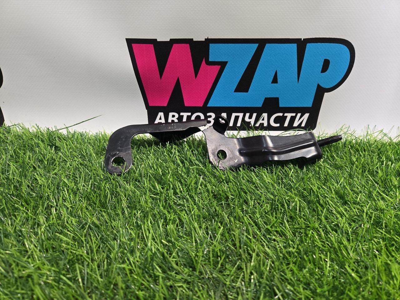 кронштейн (крепление) Jeep Wrangler 4 поколение 2019, 2.0 л., бензин, АКПП, внедорожник 5 дв., полный привод, 68290752AB