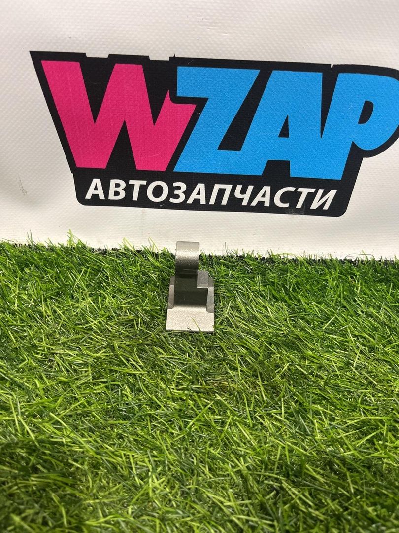 петля двери Mini Clubman 2 поколение (F54) 2017, 2.0 л., бензин, АКПП, передний привод, 7246062