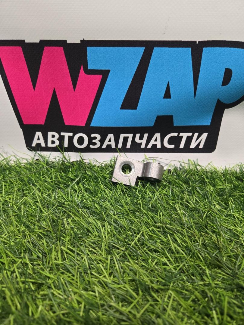 петля двери Mini Clubman 2 поколение (F54) 2017, 2.0 л., бензин, АКПП, передний привод, 7248084